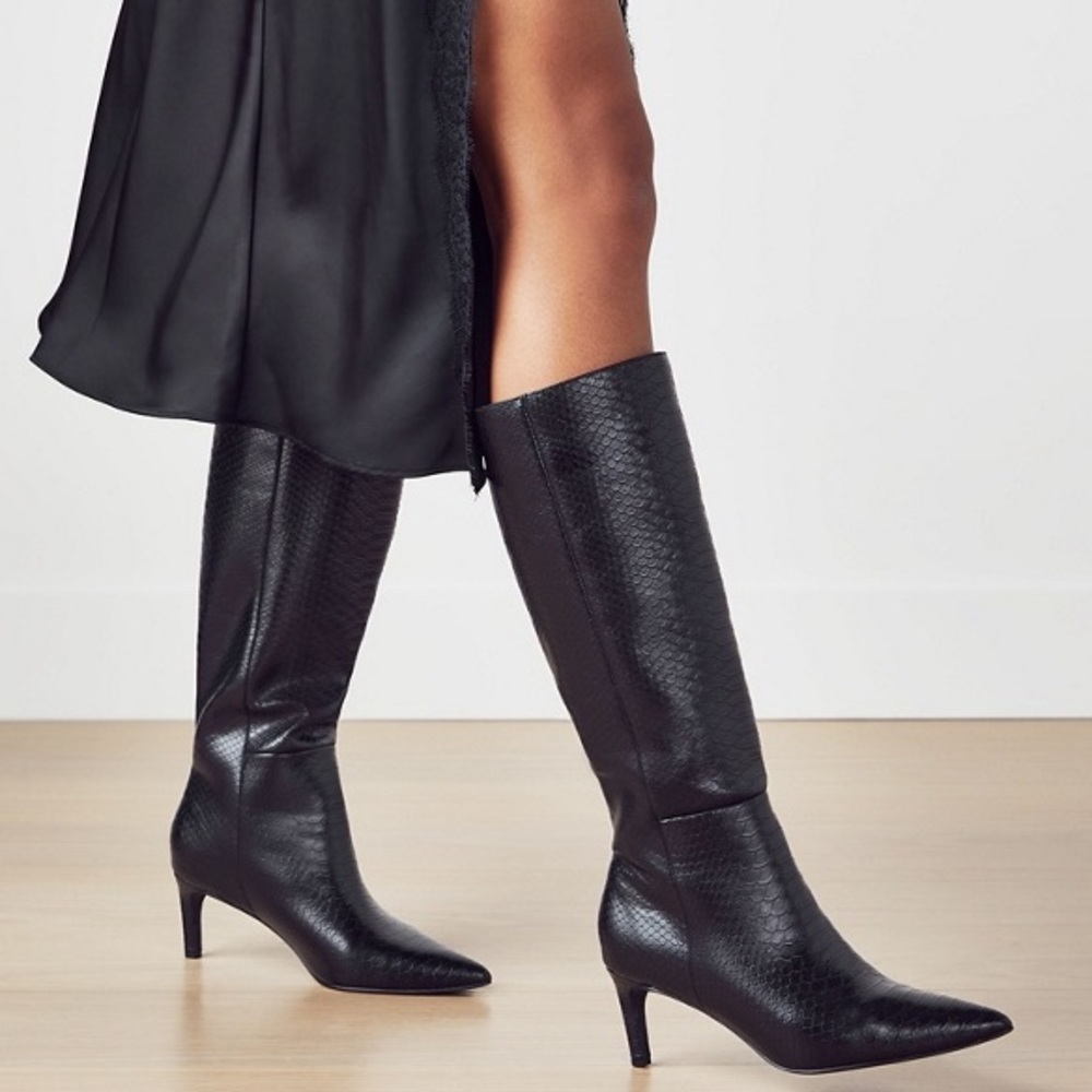 NIB JustFab Ally Tall Stiletto Black Faux Leather Crocodile Boot Size 10